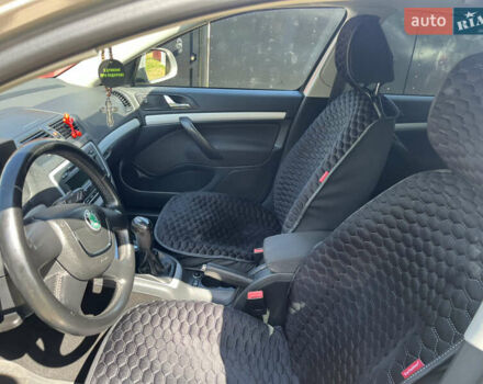 Серый Шкода Октавия, объемом двигателя 1.6 л и пробегом 231 тыс. км за 9100 $, фото 3 на Automoto.ua