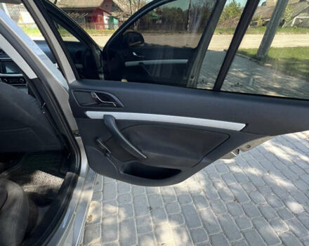 Сірий Шкода Октавія, об'ємом двигуна 1.6 л та пробігом 317 тис. км за 8200 $, фото 5 на Automoto.ua