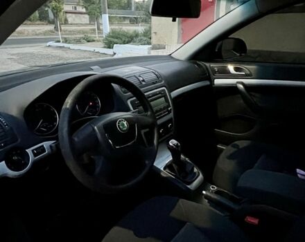 Серый Шкода Октавия, объемом двигателя 1.8 л и пробегом 324 тыс. км за 7600 $, фото 13 на Automoto.ua