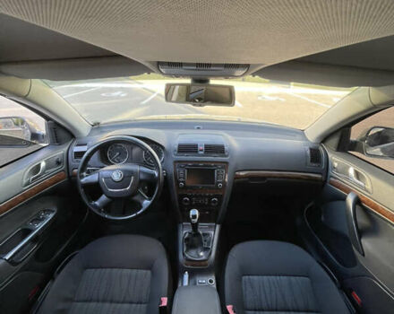 Серый Шкода Октавия, объемом двигателя 1.8 л и пробегом 283 тыс. км за 7400 $, фото 9 на Automoto.ua