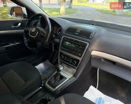 Сірий Шкода Октавія, об'ємом двигуна 2 л та пробігом 254 тис. км за 8400 $, фото 42 на Automoto.ua