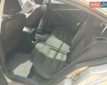 Сірий Шкода Октавія, об'ємом двигуна 1.6 л та пробігом 398 тис. км за 6950 $, фото 24 на Automoto.ua
