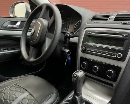 Серый Шкода Октавия, объемом двигателя 1.8 л и пробегом 239 тыс. км за 8800 $, фото 53 на Automoto.ua