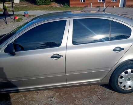 Серый Шкода Октавия, объемом двигателя 1.6 л и пробегом 202 тыс. км за 7200 $, фото 1 на Automoto.ua