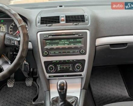 Серый Шкода Октавия, объемом двигателя 1.6 л и пробегом 306 тыс. км за 7850 $, фото 53 на Automoto.ua