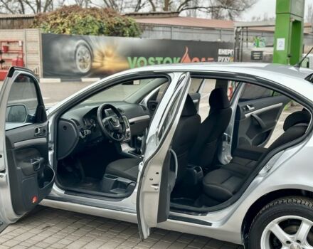 Серый Шкода Октавия, объемом двигателя 1.6 л и пробегом 221 тыс. км за 7600 $, фото 12 на Automoto.ua