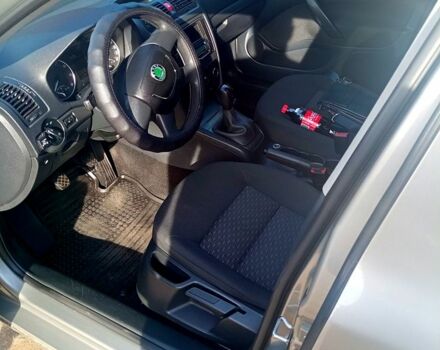 Серый Шкода Октавия, объемом двигателя 1.6 л и пробегом 202 тыс. км за 7200 $, фото 5 на Automoto.ua