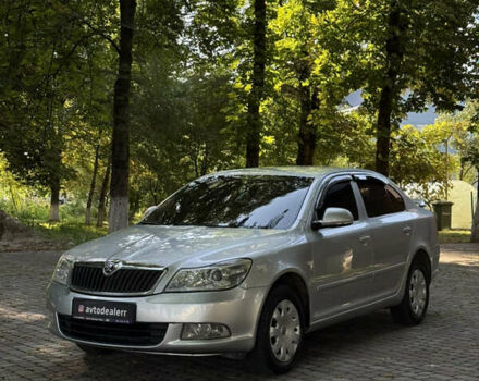 Сірий Шкода Октавія, об'ємом двигуна 2 л та пробігом 254 тис. км за 8400 $, фото 4 на Automoto.ua