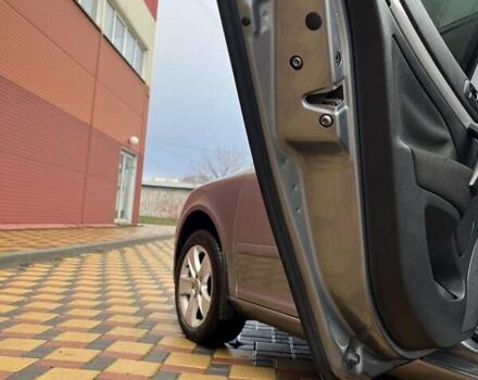 Серый Шкода Октавия, объемом двигателя 1.8 л и пробегом 239 тыс. км за 8800 $, фото 42 на Automoto.ua