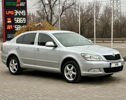 Серый Шкода Октавия, объемом двигателя 1.6 л и пробегом 221 тыс. км за 7600 $, фото 9 на Automoto.ua