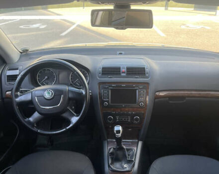 Серый Шкода Октавия, объемом двигателя 1.8 л и пробегом 283 тыс. км за 7400 $, фото 16 на Automoto.ua