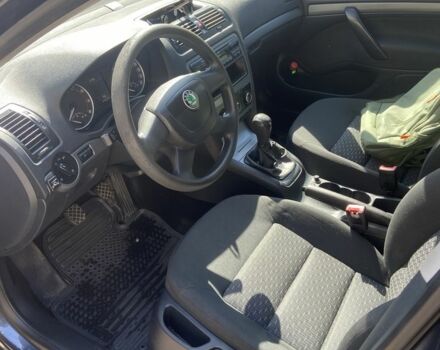 Шкода Октавия 2011 в Кривом Роге на Automoto.ua Серый Шкода Октавия, объемом двигателя 1.6 л и пробегом 242 тыс. км за 7000 $, фото 6 на Automoto.ua