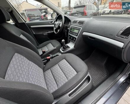 Серый Шкода Октавия, объемом двигателя 1.6 л и пробегом 77 тыс. км за 10950 $, фото 26 на Automoto.ua