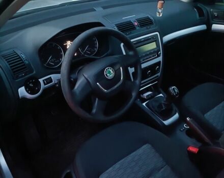 Сірий Шкода Октавія, об'ємом двигуна 0 л та пробігом 253 тис. км за 7089 $, фото 3 на Automoto.ua