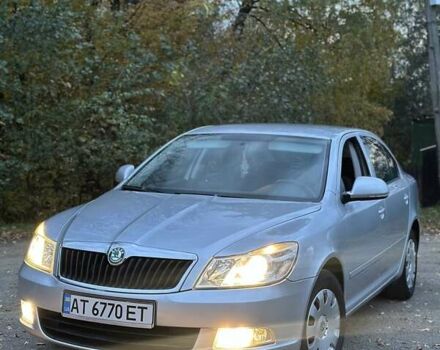 Шкода Октавия 2011 в Надворной на Automoto.ua Серый Шкода Октавия, объемом двигателя 1.6 л и пробегом 202 тыс. км за 6950 $, фото 1 на Automoto.ua