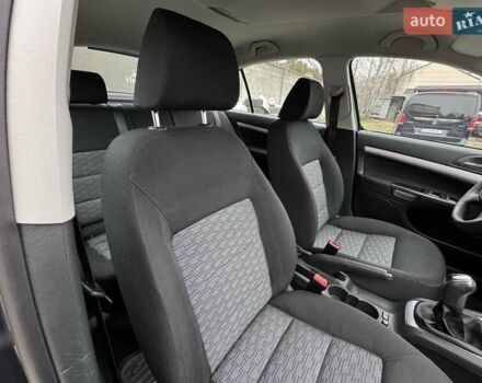 Серый Шкода Октавия, объемом двигателя 1.6 л и пробегом 77 тыс. км за 10950 $, фото 27 на Automoto.ua