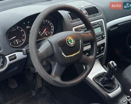 Серый Шкода Октавия, объемом двигателя 1.8 л и пробегом 142 тыс. км за 8690 $, фото 13 на Automoto.ua