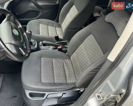 Шкода Октавия 2011 в Черкассах на Automoto.ua Серый Шкода Октавия, объемом двигателя 1.6 л и пробегом 183 тыс. км за 8700 $, фото 47 на Automoto.ua