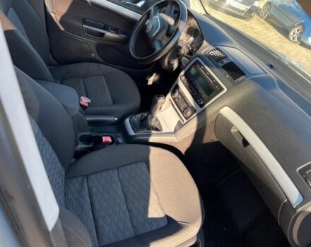 Сірий Шкода Октавія, об'ємом двигуна 2 л та пробігом 248 тис. км за 7500 $, фото 4 на Automoto.ua