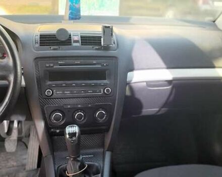 Сірий Шкода Октавія, об'ємом двигуна 1.8 л та пробігом 450 тис. км за 8000 $, фото 6 на Automoto.ua