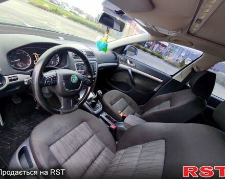 Сірий Шкода Октавія, об'ємом двигуна 1.8 л та пробігом 207 тис. км за 6500 $, фото 4 на Automoto.ua