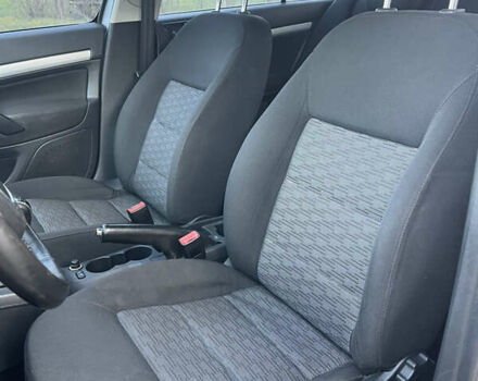 Сірий Шкода Октавія, об'ємом двигуна 1.8 л та пробігом 215 тис. км за 6400 $, фото 11 на Automoto.ua