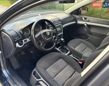 Шкода Октавия 2011 в Запорожье на Automoto.ua Серый Шкода Октавия, объемом двигателя 1.8 л и пробегом 180 тыс. км за 7100 $, фото 29 на Automoto.ua