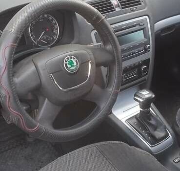 Серый Шкода Октавия, объемом двигателя 1.8 л и пробегом 218 тыс. км за 8300 $, фото 5 на Automoto.ua