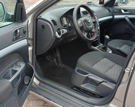 Сірий Шкода Октавія, об'ємом двигуна 1.4 л та пробігом 209 тис. км за 7800 $, фото 6 на Automoto.ua