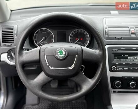 Серый Шкода Октавия, объемом двигателя 1.6 л и пробегом 77 тыс. км за 10900 $, фото 37 на Automoto.ua