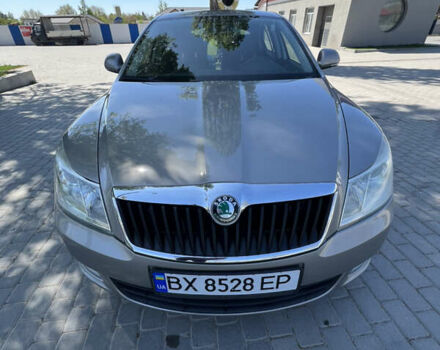 Сірий Шкода Октавія, об'ємом двигуна 1.6 л та пробігом 317 тис. км за 8200 $, фото 2 на Automoto.ua