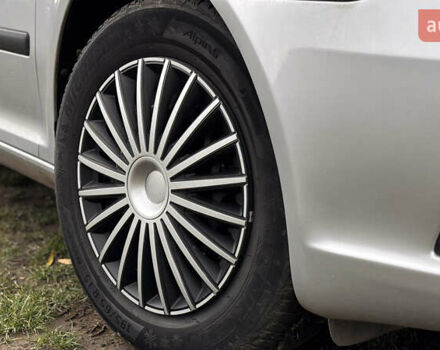 Сірий Шкода Октавія, об'ємом двигуна 1.6 л та пробігом 202 тис. км за 7700 $, фото 7 на Automoto.ua