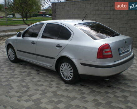 Шкода Октавия 2011 в Гадяче на Automoto.ua Серый Шкода Октавия, объемом двигателя 1.6 л и пробегом 258 тыс. км за 7500 $, фото 4 на Automoto.ua