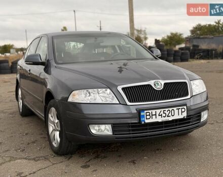 Серый Шкода Октавия, объемом двигателя 1.6 л и пробегом 301 тыс. км за 7500 $, фото 3 на Automoto.ua