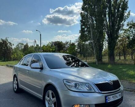 Серый Шкода Октавия, объемом двигателя 1.8 л и пробегом 221 тыс. км за 8000 $, фото 1 на Automoto.ua