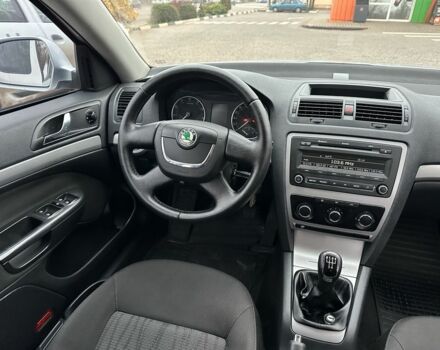 Серый Шкода Октавия, объемом двигателя 1.6 л и пробегом 221 тыс. км за 7600 $, фото 19 на Automoto.ua