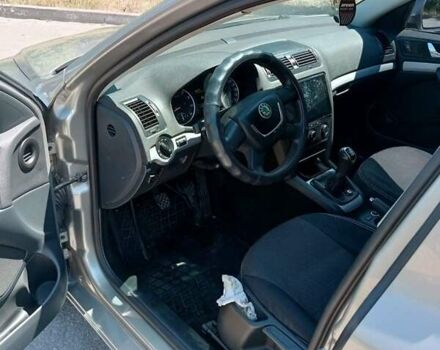 Сірий Шкода Октавія, об'ємом двигуна 1.8 л та пробігом 174 тис. км за 8100 $, фото 6 на Automoto.ua