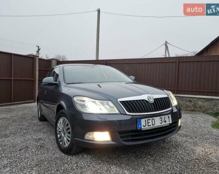 Сірий Шкода Октавія, об'ємом двигуна 2 л та пробігом 245 тис. км за 9200 $, фото 2 на Automoto.ua