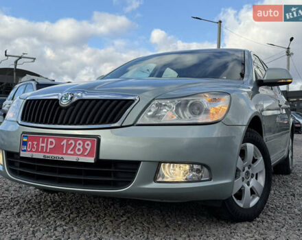 Серый Шкода Октавия, объемом двигателя 1.6 л и пробегом 246 тыс. км за 7999 $, фото 1 на Automoto.ua