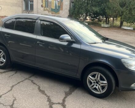 Серый Шкода Октавия, объемом двигателя 1.6 л и пробегом 215 тыс. км за 8500 $, фото 2 на Automoto.ua