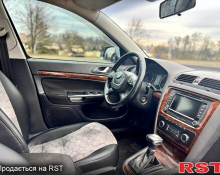 Серый Шкода Октавия, объемом двигателя 2 л и пробегом 295 тыс. км за 9700 $, фото 7 на Automoto.ua