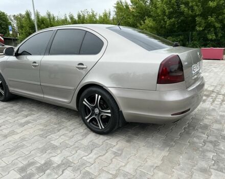 Сірий Шкода Октавія, об'ємом двигуна 1.6 л та пробігом 260 тис. км за 7500 $, фото 5 на Automoto.ua