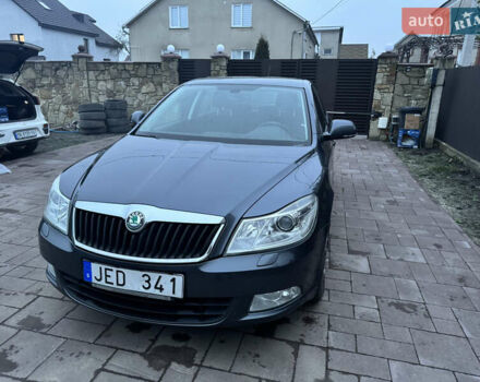 Сірий Шкода Октавія, об'ємом двигуна 2 л та пробігом 244 тис. км за 9400 $, фото 1 на Automoto.ua
