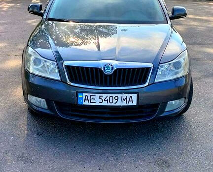 Серый Шкода Октавия, объемом двигателя 1.8 л и пробегом 194 тыс. км за 8000 $, фото 1 на Automoto.ua