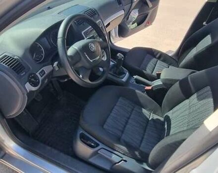 Сірий Шкода Октавія, об'ємом двигуна 1.8 л та пробігом 130 тис. км за 9200 $, фото 8 на Automoto.ua