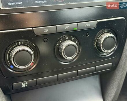 Серый Шкода Октавия, объемом двигателя 1.8 л и пробегом 223 тыс. км за 8200 $, фото 16 на Automoto.ua