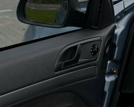 Серый Шкода Октавия, объемом двигателя 1.6 л и пробегом 280 тыс. км за 7500 $, фото 6 на Automoto.ua