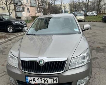 Серый Шкода Октавия, объемом двигателя 1.6 л и пробегом 237 тыс. км за 6500 $, фото 4 на Automoto.ua