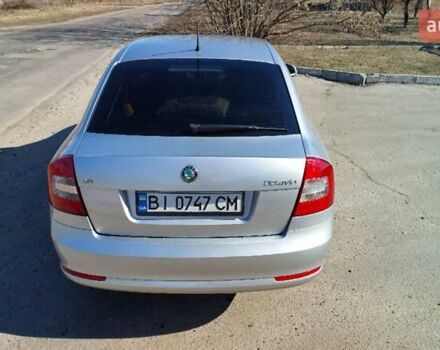 Шкода Октавия 2012 в Зенькове на Automoto.ua Серый Шкода Октавия, объемом двигателя 1.6 л и пробегом 90 тыс. км за 13000 $, фото 9 на Automoto.ua