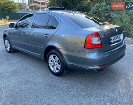 Шкода Октавія 2012 у Києві на Automoto.ua Сірий Шкода Октавія, об'ємом двигуна 1.8 л та пробігом 196 тис. км за 8000 $, фото 2 на Automoto.ua